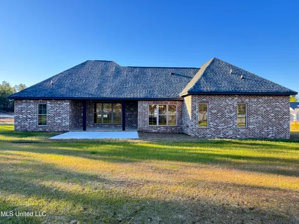 $409,000 | 8 Redmont Drive, Sumrall, MS 39482