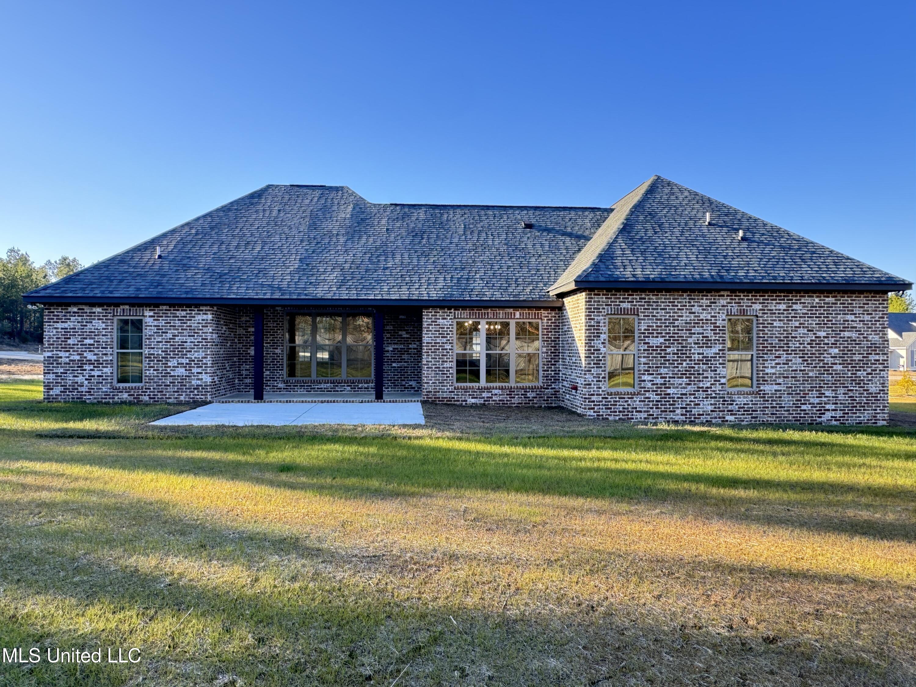 8 Redmont Drive Sumrall, MS 39482 - Photo 37 of 39 IMG_45