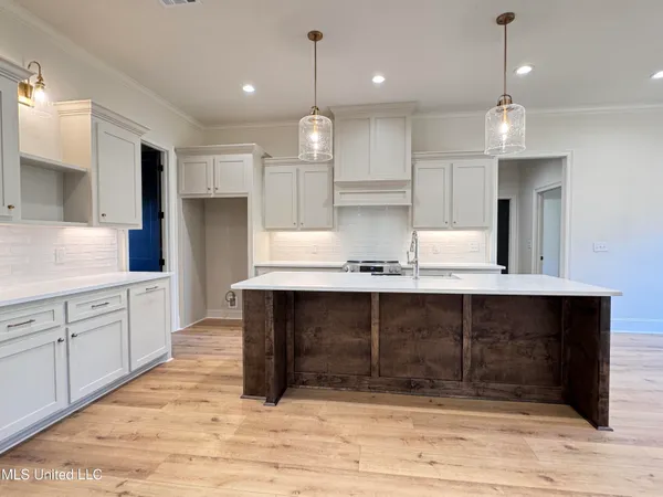 $409,000 | 8 Redmont Drive, Sumrall, MS 39482