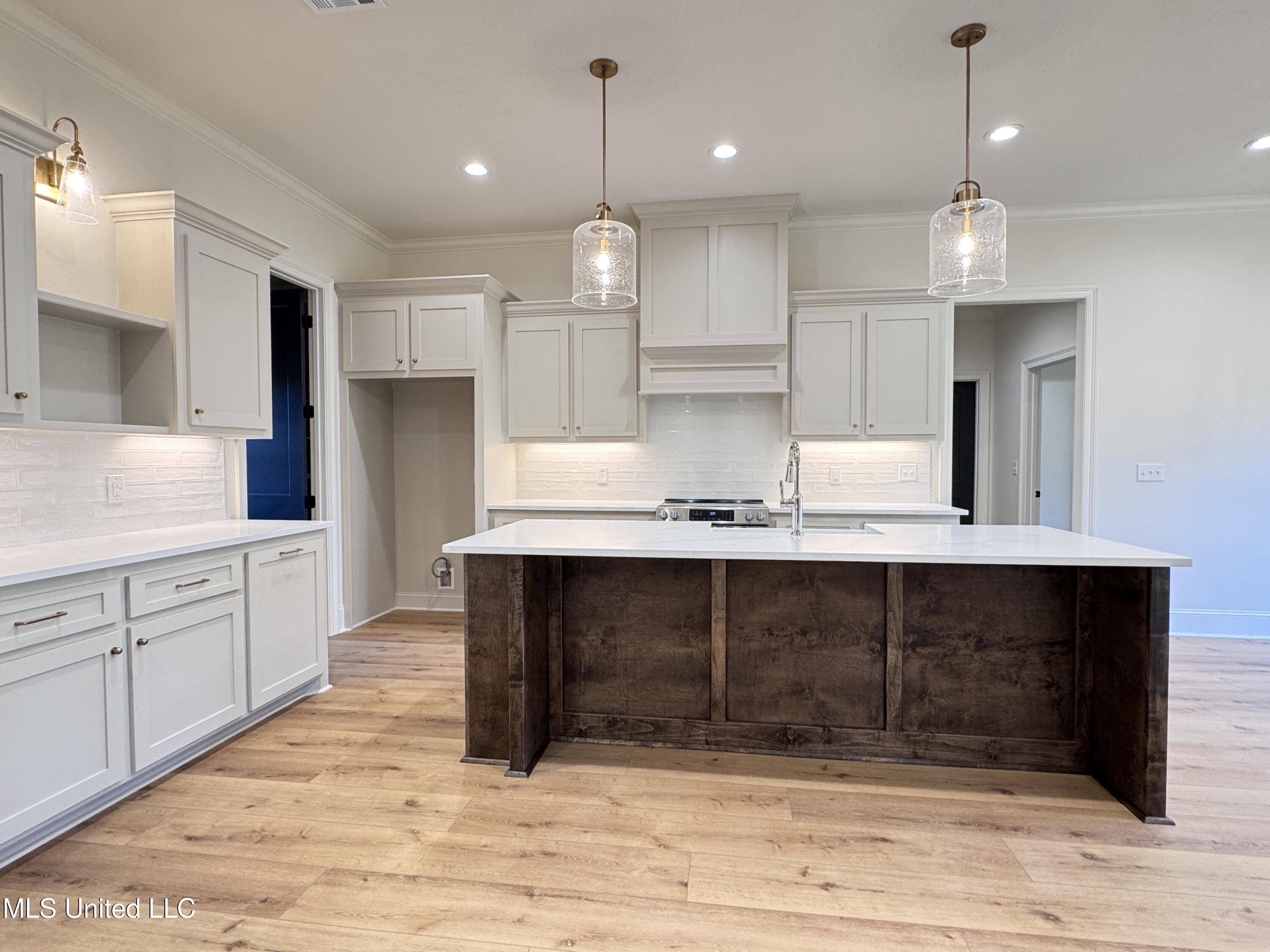 8 Redmont Drive Sumrall, MS 39482 - Photo 7 of 39 IMG_9