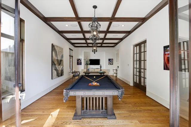 a view of entryway with a chandelier