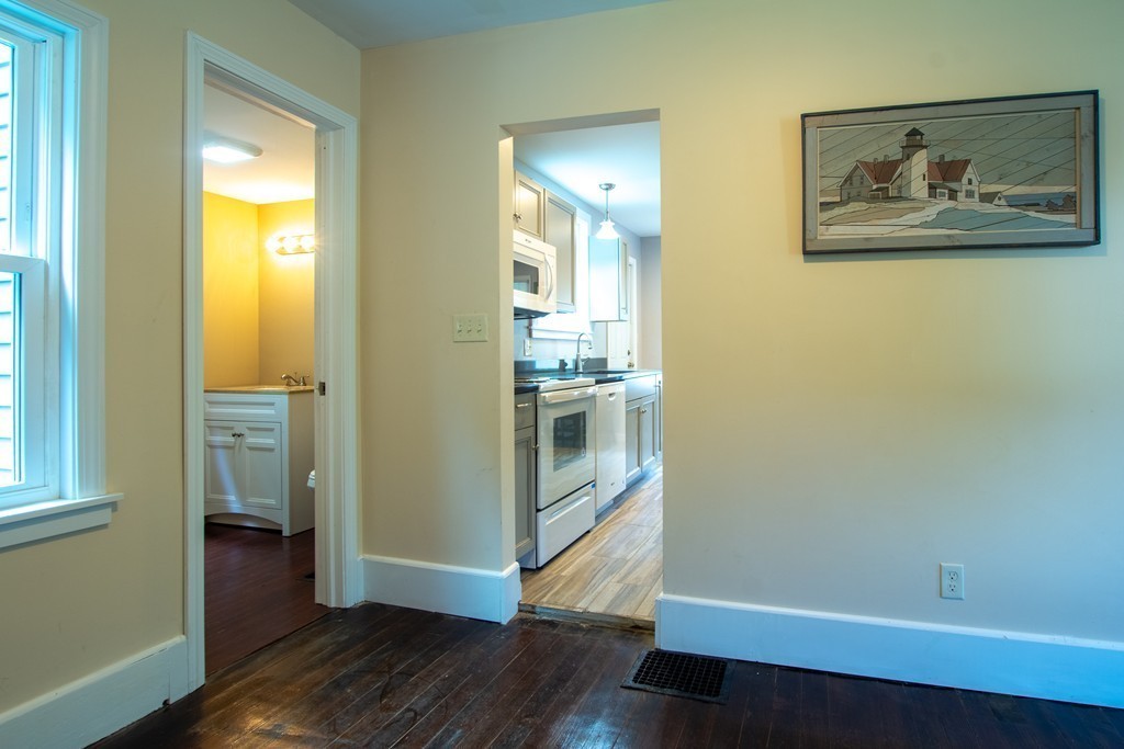 7 Russell Road Huntington, MA 01050 - Photo 3 of 14