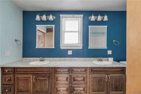 $699,000 | 31636 Highway 11, Philadelphia, NY 13673