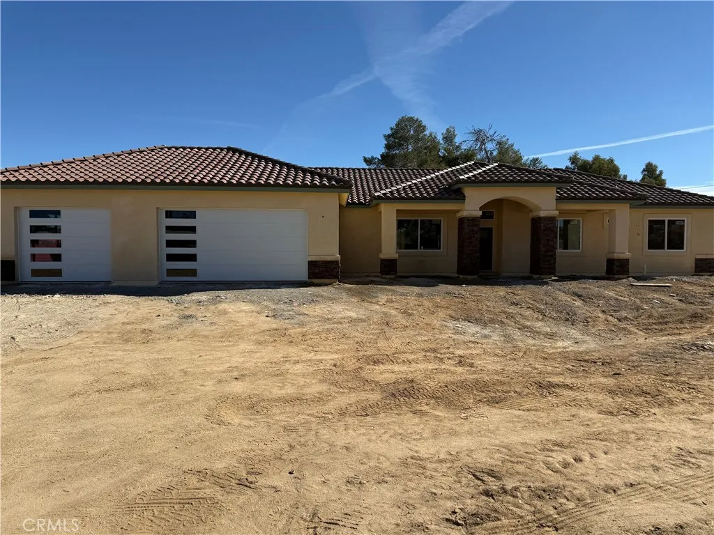 14785 Tigertail Road Apple Valley, CA 92307 - Photo 1 of 5 Front