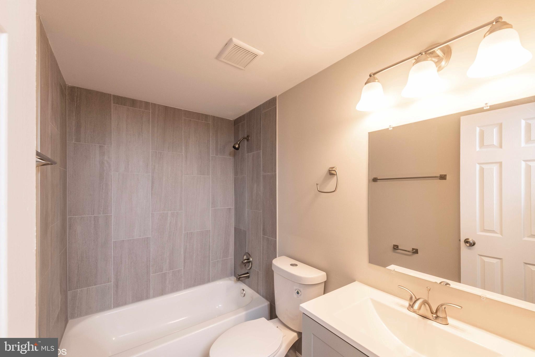 4718 Kilbane Road Woodbridge, VA 22193 - Photo 11 of 15 Gallery Image 11