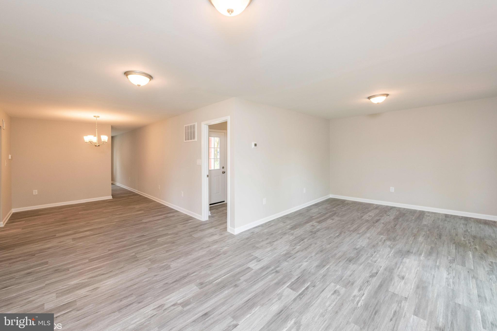 4718 Kilbane Road Woodbridge, VA 22193 - Photo 3 of 15 Gallery Image 3