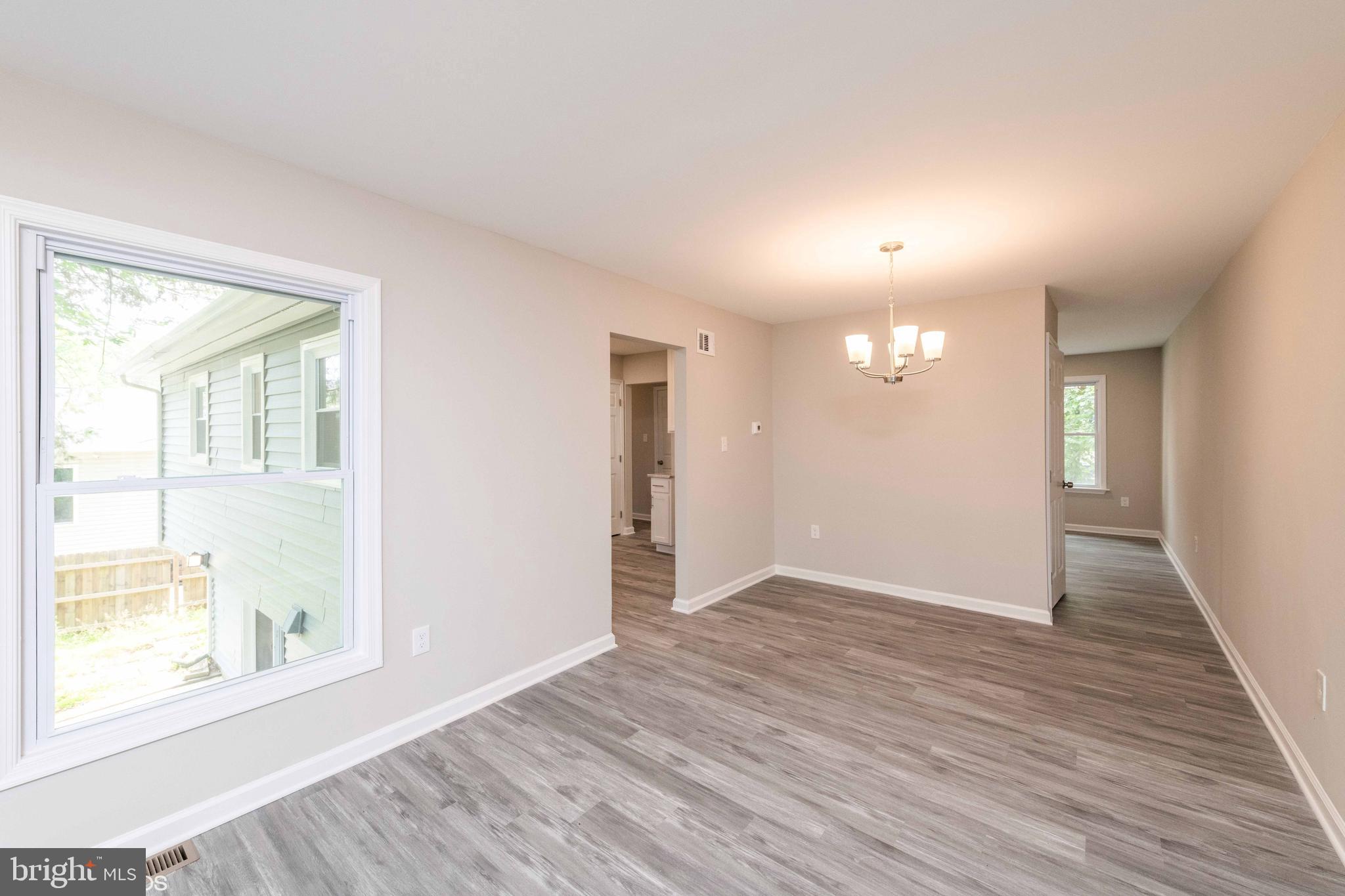 4718 Kilbane Road Woodbridge, VA 22193 - Photo 4 of 15 Gallery Image 4