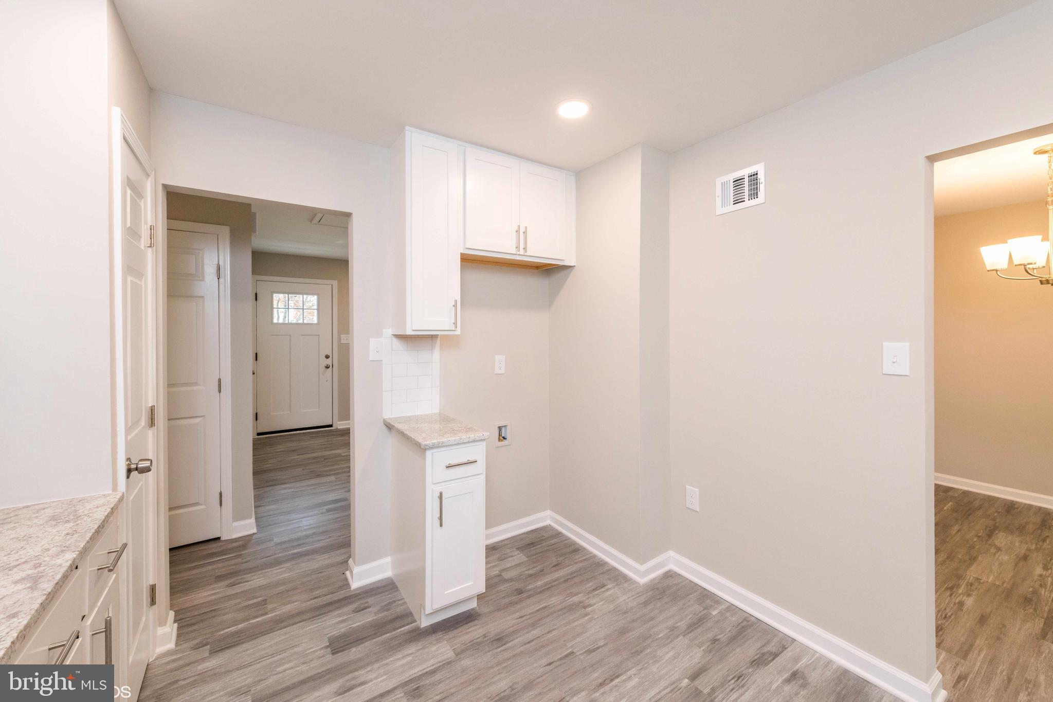 4718 Kilbane Road Woodbridge, VA 22193 - Photo 6 of 15 Gallery Image 6