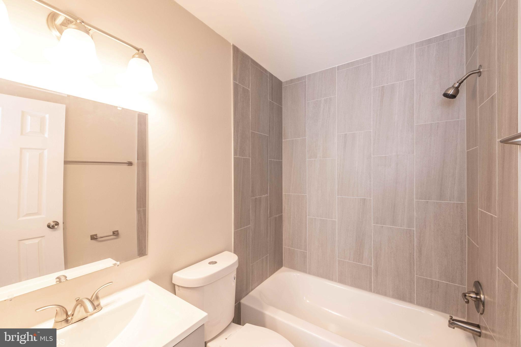 4718 Kilbane Road Woodbridge, VA 22193 - Photo 8 of 15 Gallery Image 8