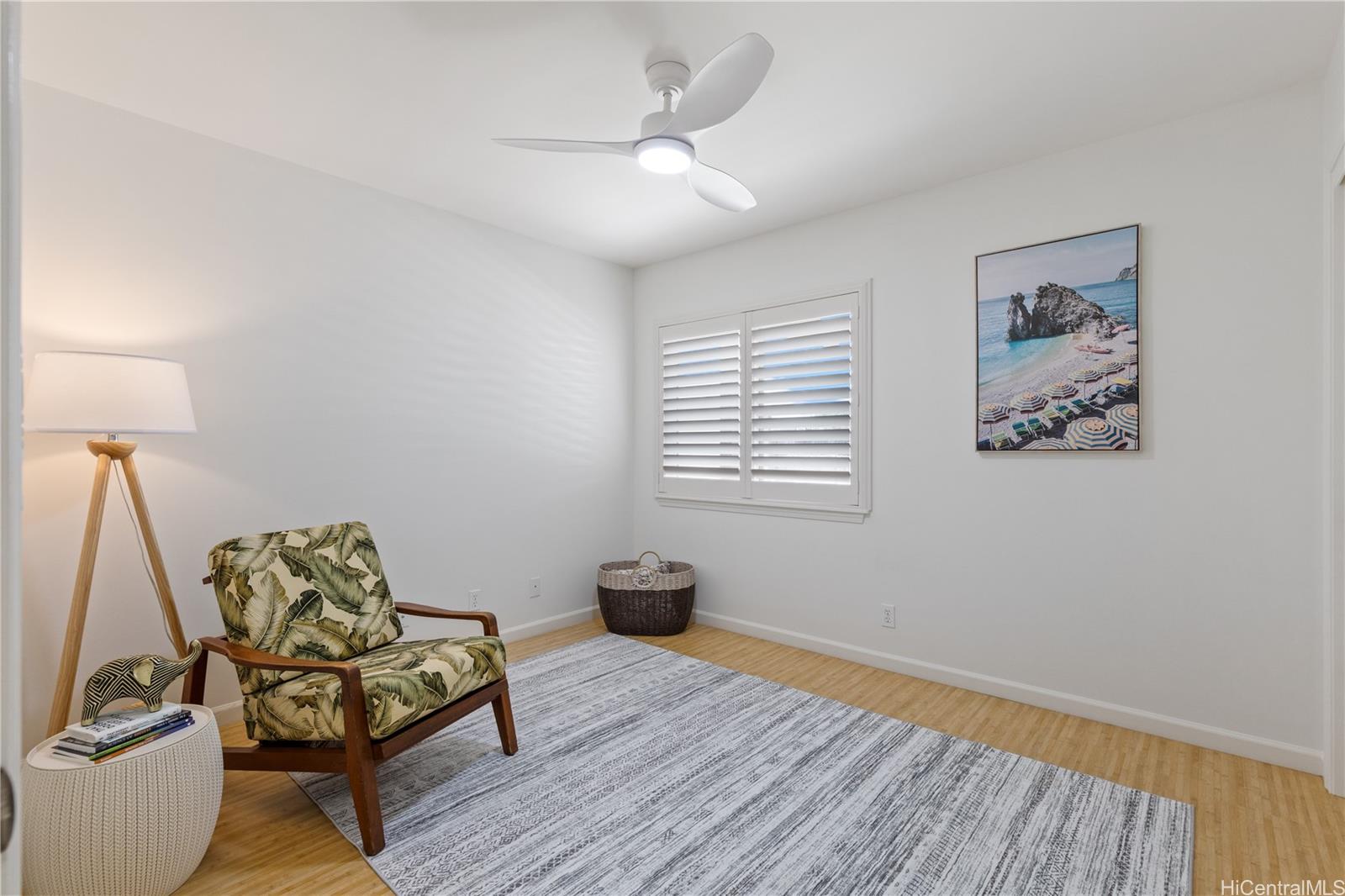 95-246 Wailawa Street Mililani, HI 96789 - Photo 10 of 14 a living room with furniture and a window