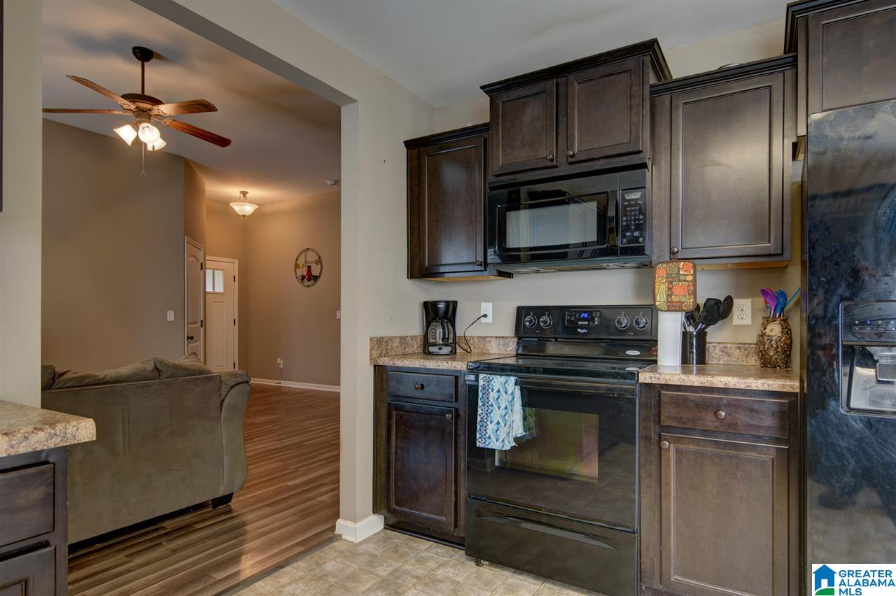 197 Hampton Drive Calera, AL 35040 - Photo 6 of 21