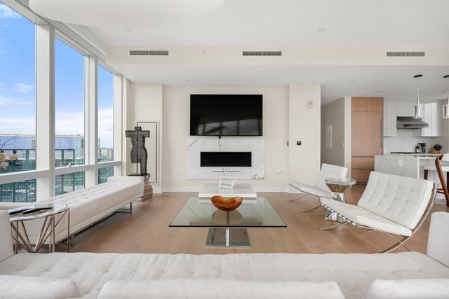 $3,350,000 | 188 Brookline Avenue, Unit 22A, Boston, MA 02215