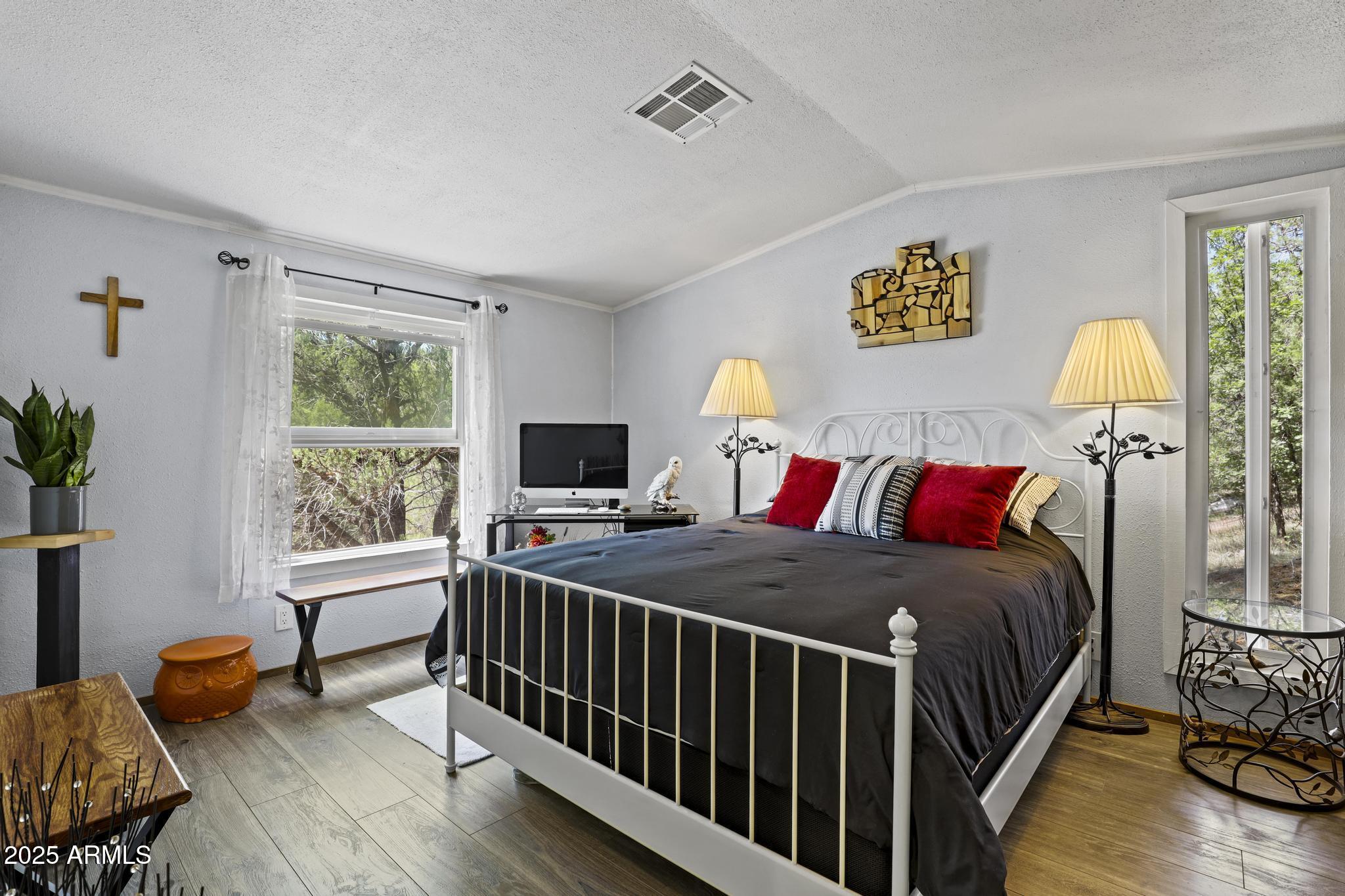 254 Blackfoot Road Payson, AZ 85541 - Photo 13 of 31 a bedroom with a bed and a window