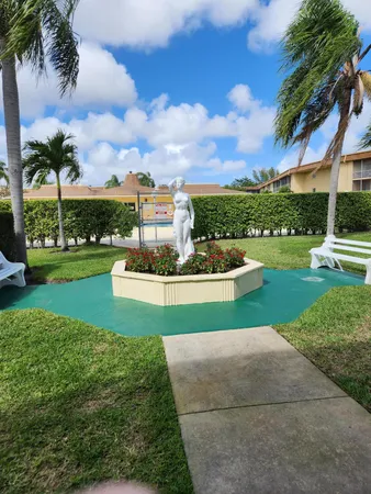 $1,750 | 600 Village Green Court, Unit 108, Palm Springs, FL 33461