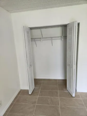 $1,750 | 600 Village Green Court, Unit 108, Palm Springs, FL 33461