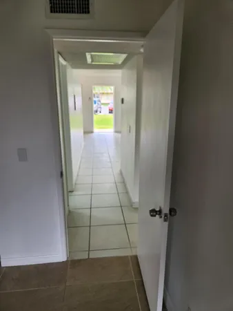 $1,750 | 600 Village Green Court, Unit 108, Palm Springs, FL 33461