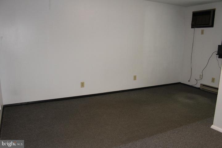462 Shirktown Road Narvon, PA 17555 - Photo 14 of 37 master bedroom with wall a/c
