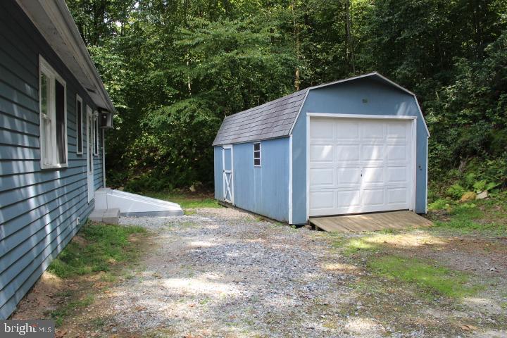462 Shirktown Road Narvon, PA 17555 - Photo 37 of 37 shed