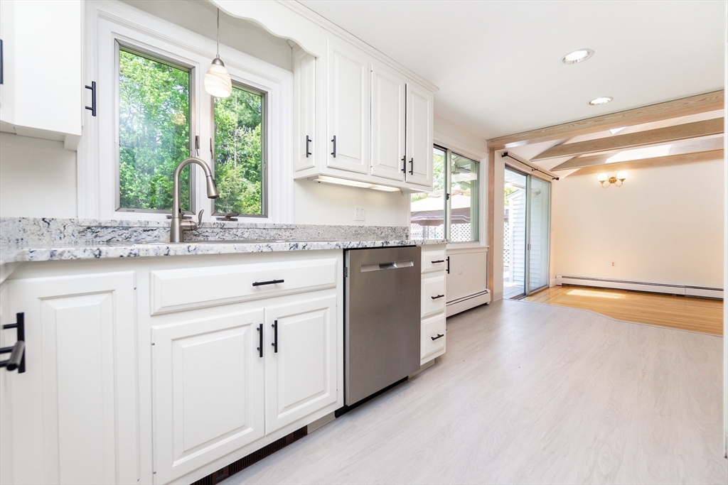 12 Charlesgate Road Walpole, MA 02081 - Photo 5 of 38