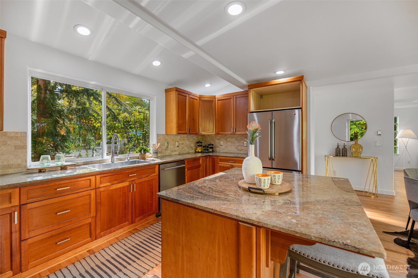 2708 Northeast 98th Street Seattle, WA 98115 - Photo 14 of 36