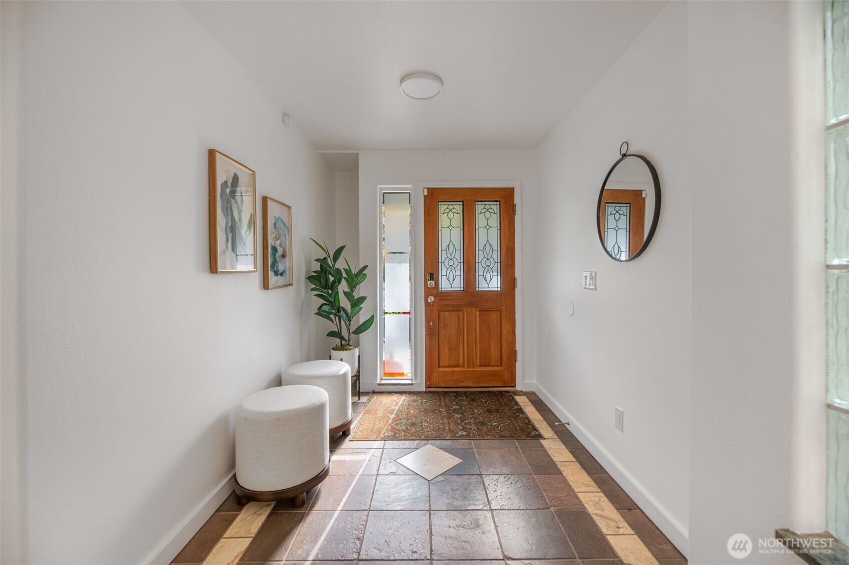 2708 Northeast 98th Street Seattle, WA 98115 - Photo 5 of 36