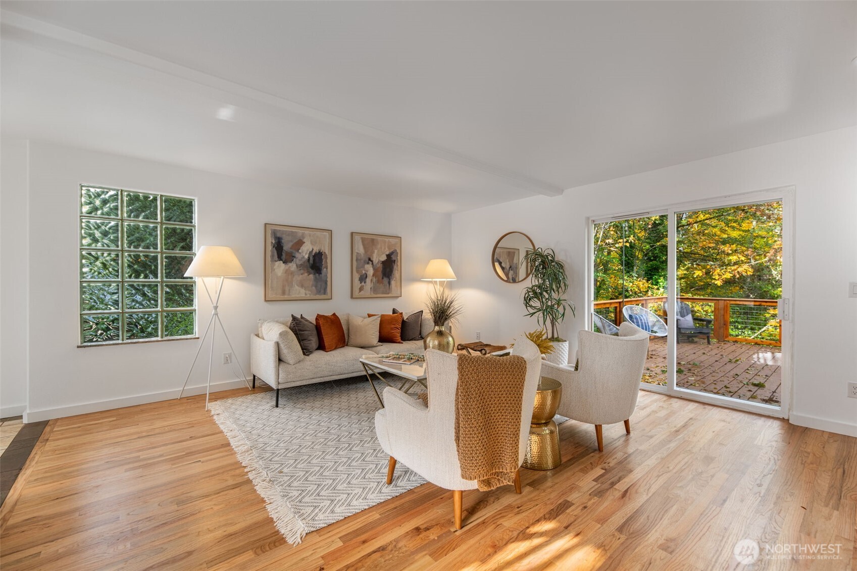 2708 Northeast 98th Street Seattle, WA 98115 - Photo 8 of 36