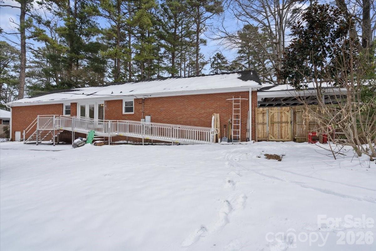 6721 Alanbrook Road Charlotte, NC 28215 - Photo 29 of 35