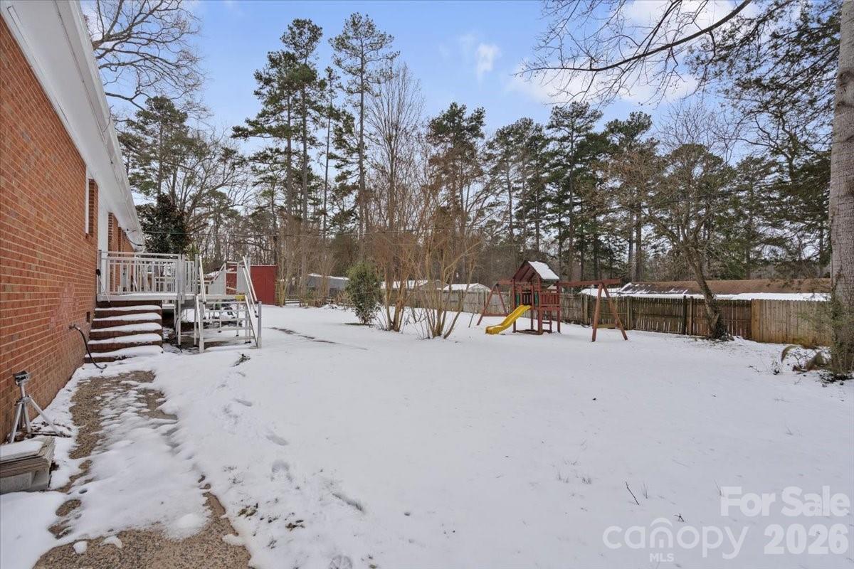 6721 Alanbrook Road Charlotte, NC 28215 - Photo 30 of 35