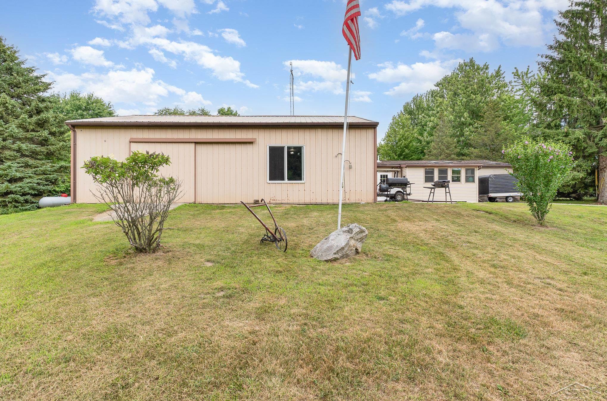 4625 North Hemlock Road Hemlock, MI 48626 - Photo 25 of 34