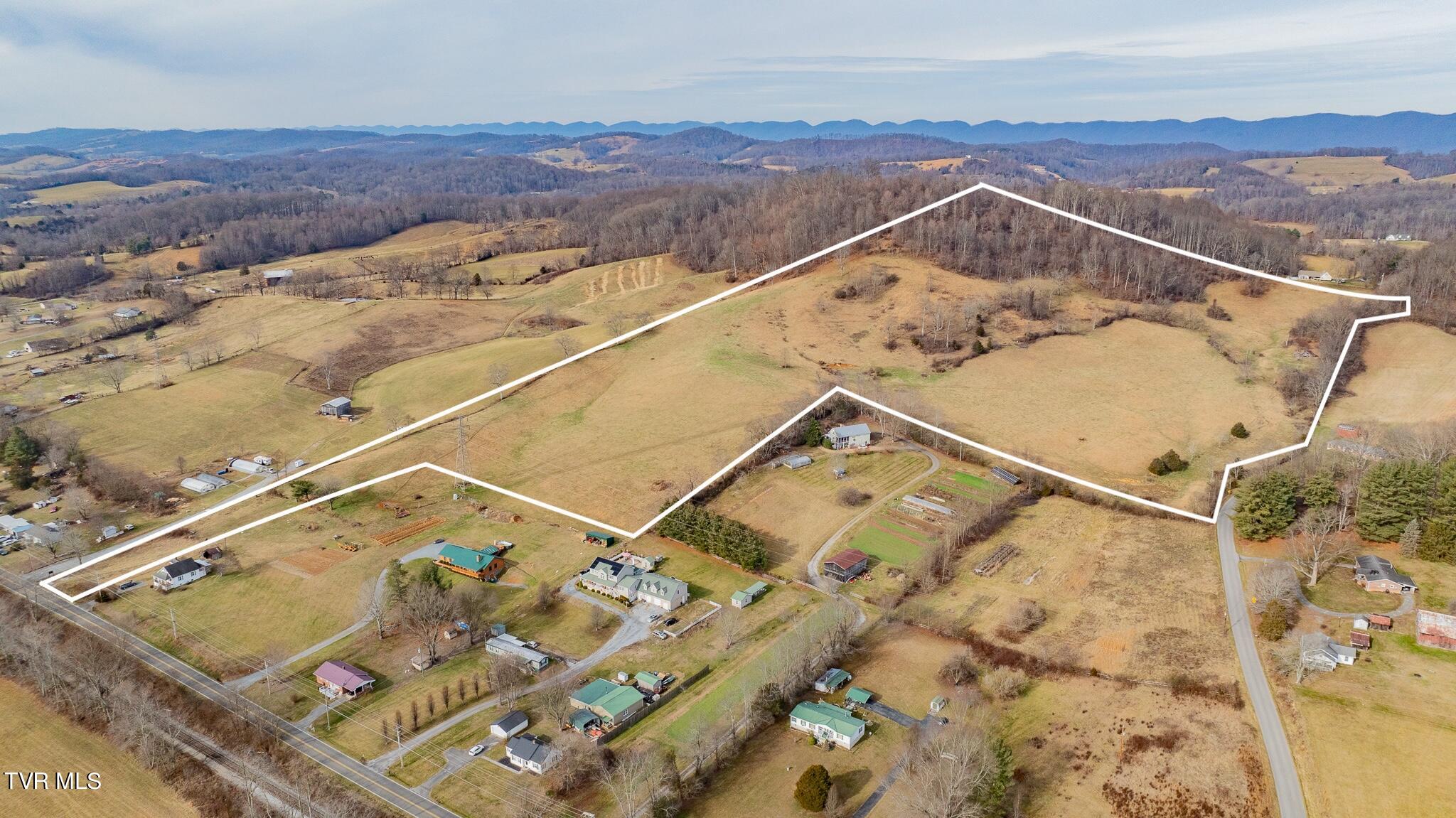 10313 Wyndale Road, Unit 2 Abingdon, VA 24210 - Photo 1 of 14 DJI_0094