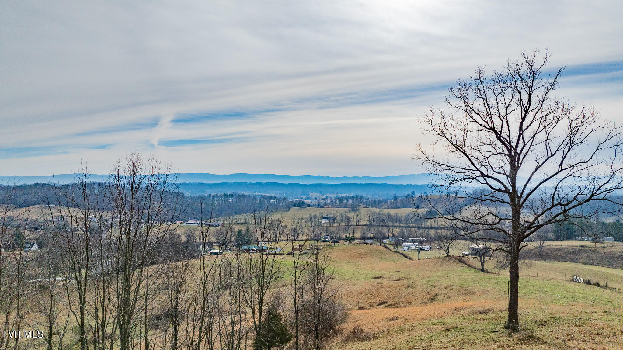10313 Wyndale Road, Unit 2 Abingdon, VA 24210 - Photo 4 of 14 DJI_0109