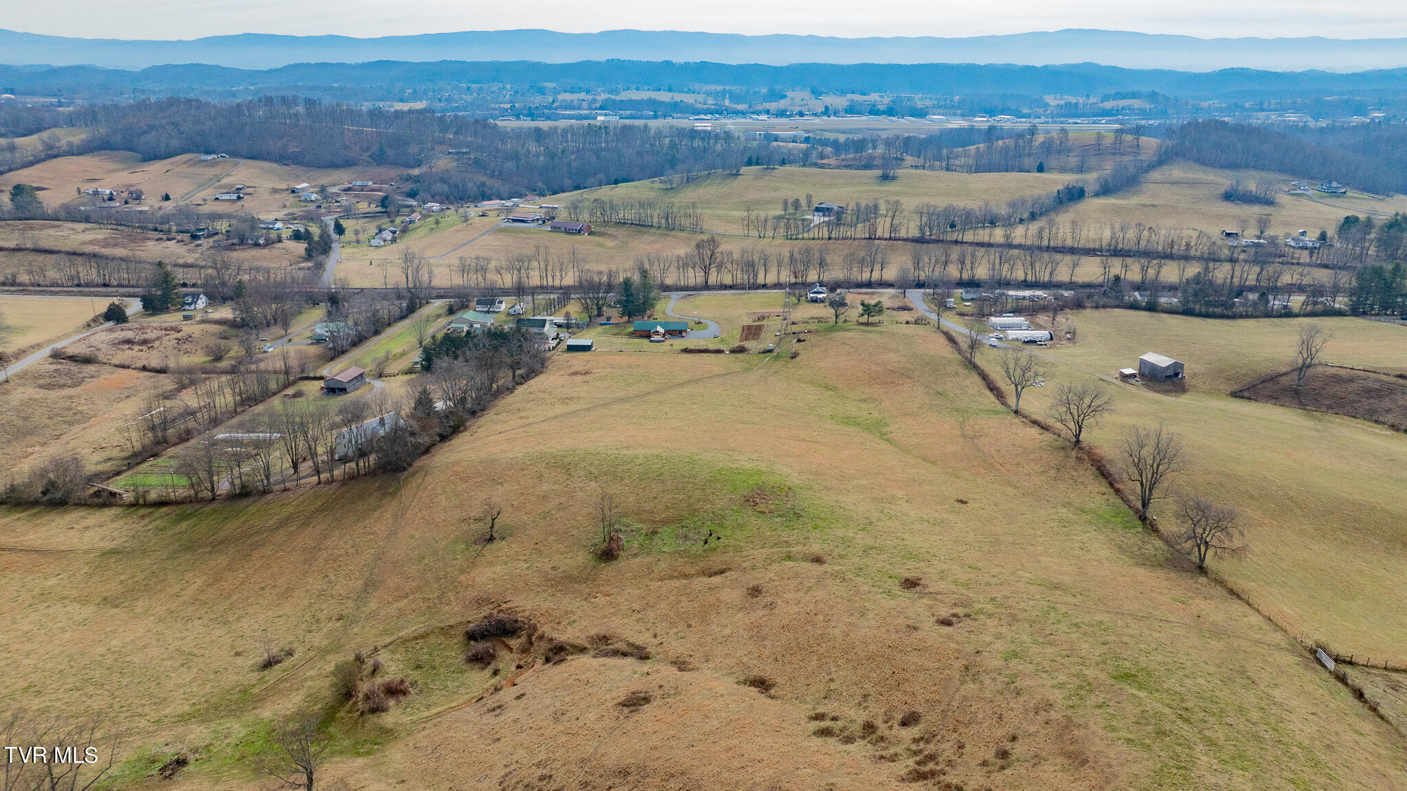 10313 Wyndale Road, Unit 2 Abingdon, VA 24210 - Photo 7 of 14 DJI_0114
