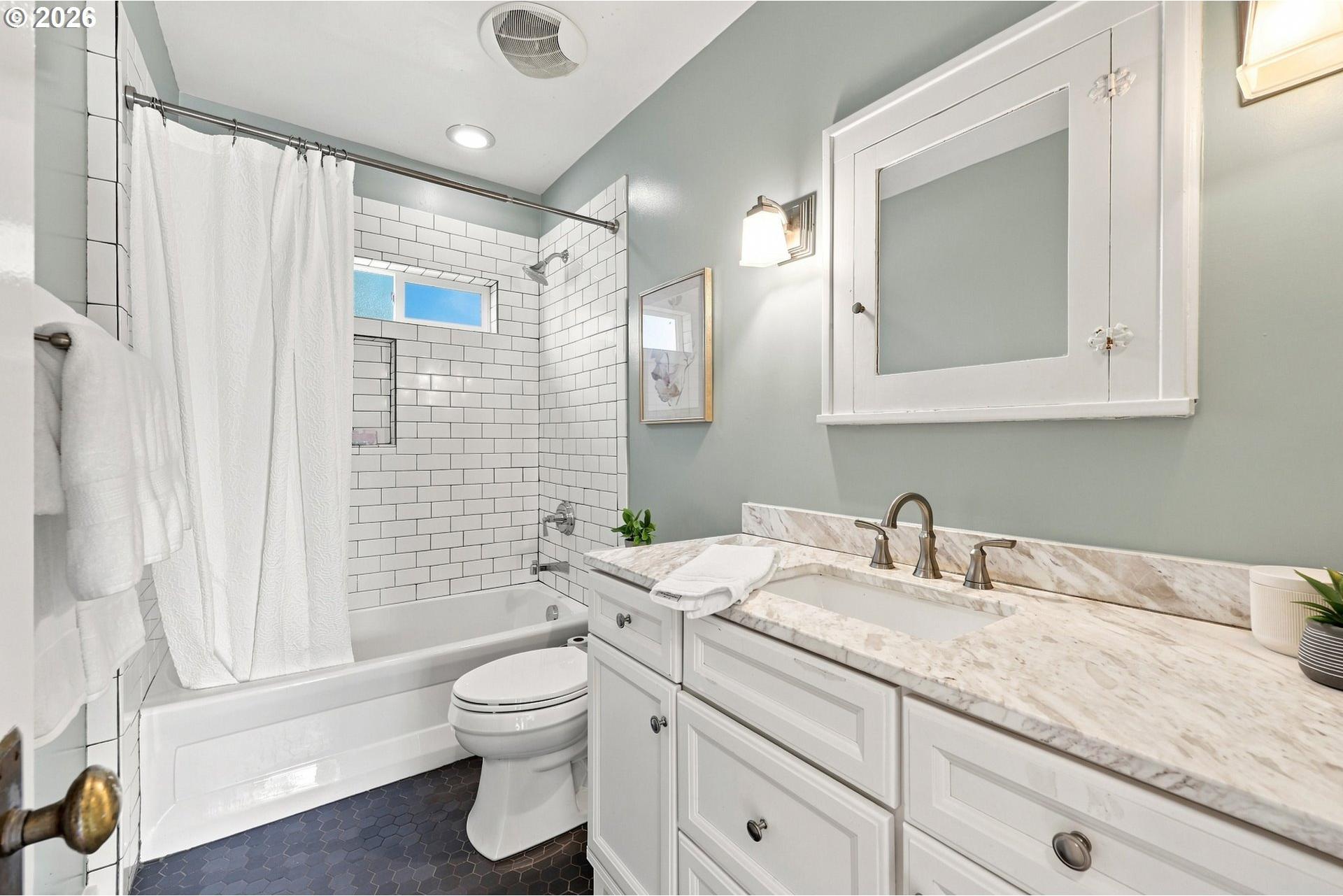 1235 Southwest Cheltenham Street Portland, OR 97239 - Photo 27 of 48 Gallery Image 27