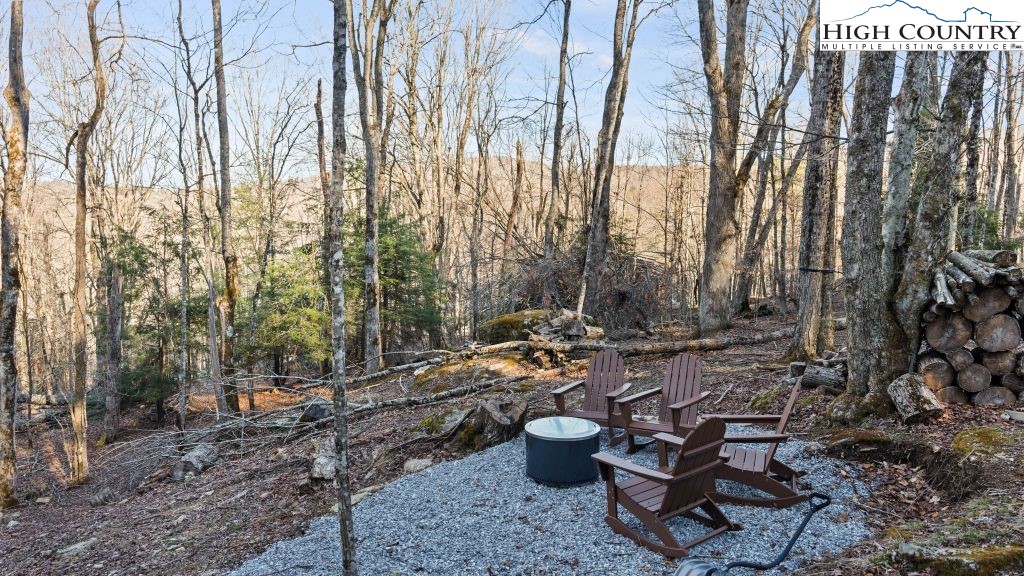 114 Windridge Road Beech Mountain, NC 28604 - Photo 31 of 49 a view of outdoor space yard and patio