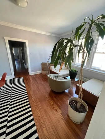 $2,150 | 2439 North Francisco Avenue, Unit 3, Chicago, IL 60647