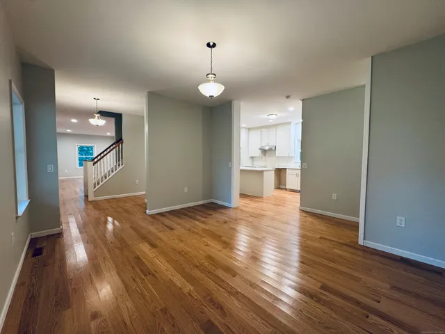 $899,000 | 238 Berkshire Road, Newtown, CT 06482