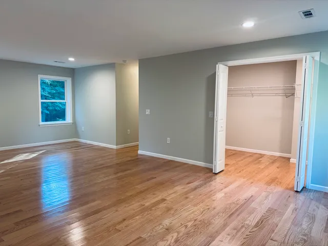 $899,000 | 238 Berkshire Road, Newtown, CT 06482