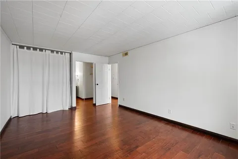 $248,000 | 136 Centennial Avenue, Unit 305, Sewickley, PA 15143