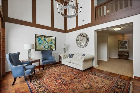 $248,000 | 136 Centennial Avenue, Unit 305, Sewickley, PA 15143
