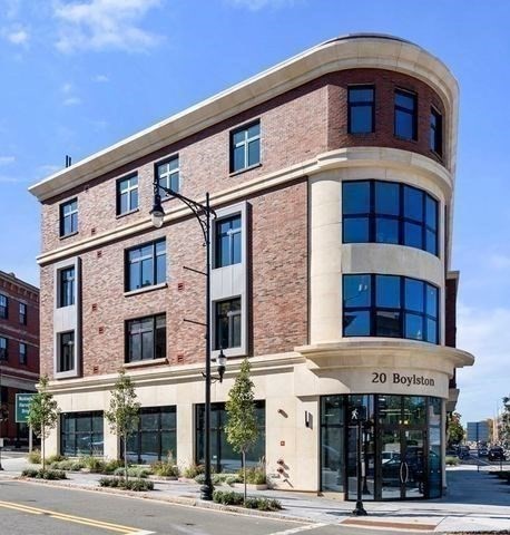 69 Walnut Street, Unit 4 Brookline, MA 02445 - Photo 15 of 19