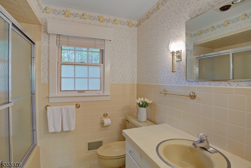 14 William Barnes Road Flemington, NJ 08822 - Photo 17 of 31 a bathroom with a sink a toilet and shower