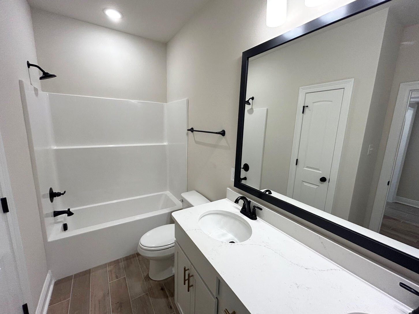 59 Lumen Loop Freeport, FL 32439 - Photo 18 of 22 Picture34 copy