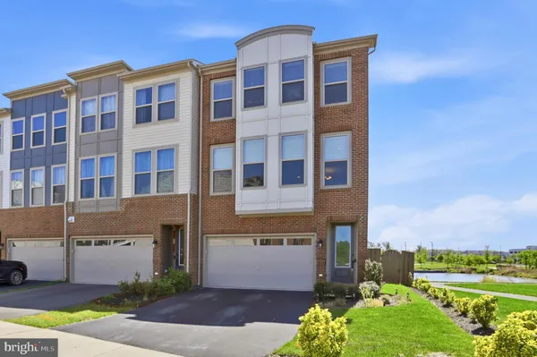 $775,000 | 42321 Alder Forest Terrace, Sterling, VA 20166