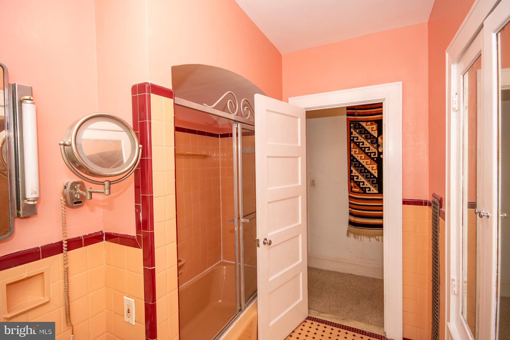 2705 Queen Anne Road Baltimore, MD 21216 - Photo 25 of 29 Hall Bathroom w/ Thermador Body Heater