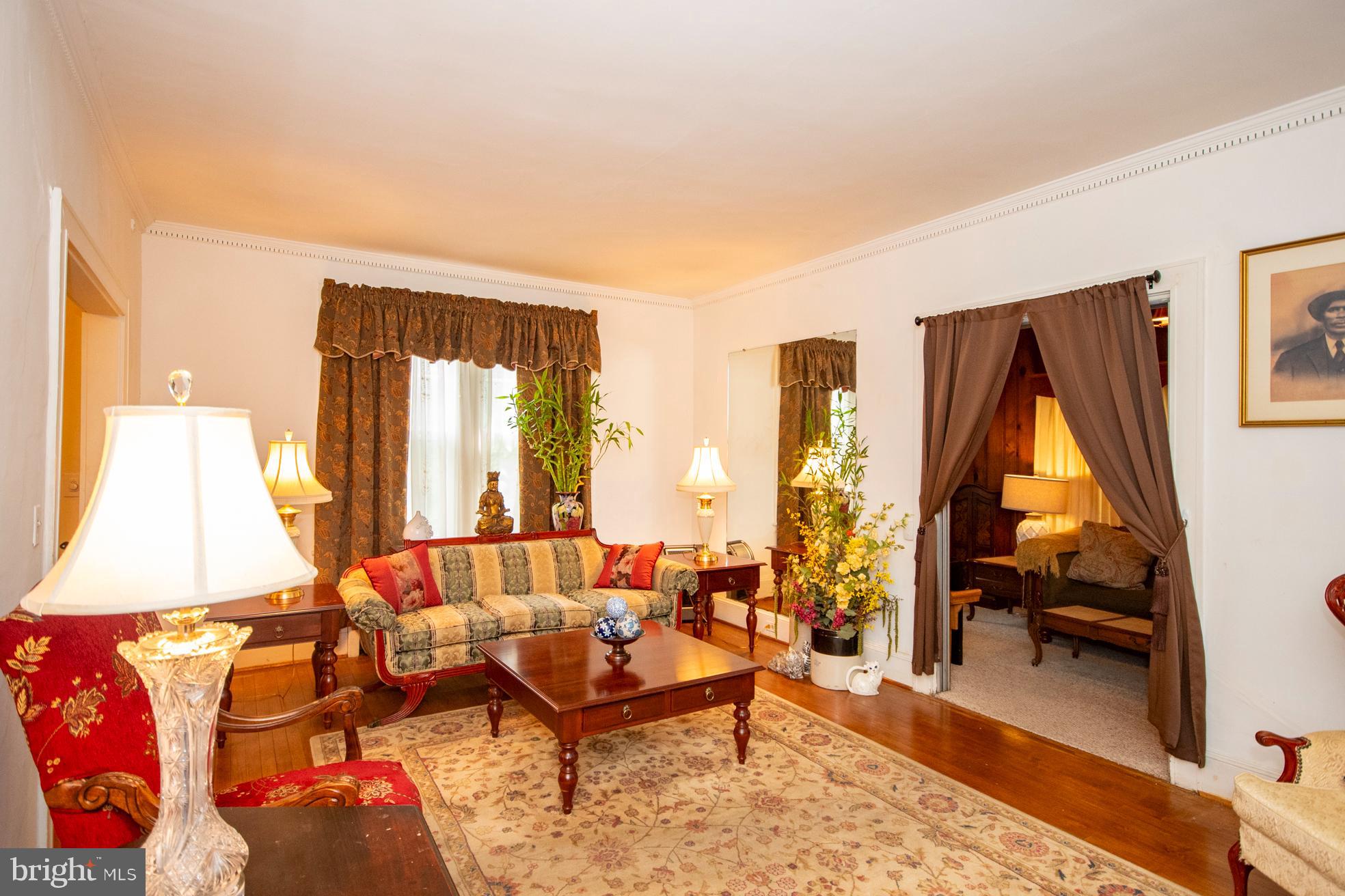 2705 Queen Anne Road Baltimore, MD 21216 - Photo 10 of 29 Formal Living Room