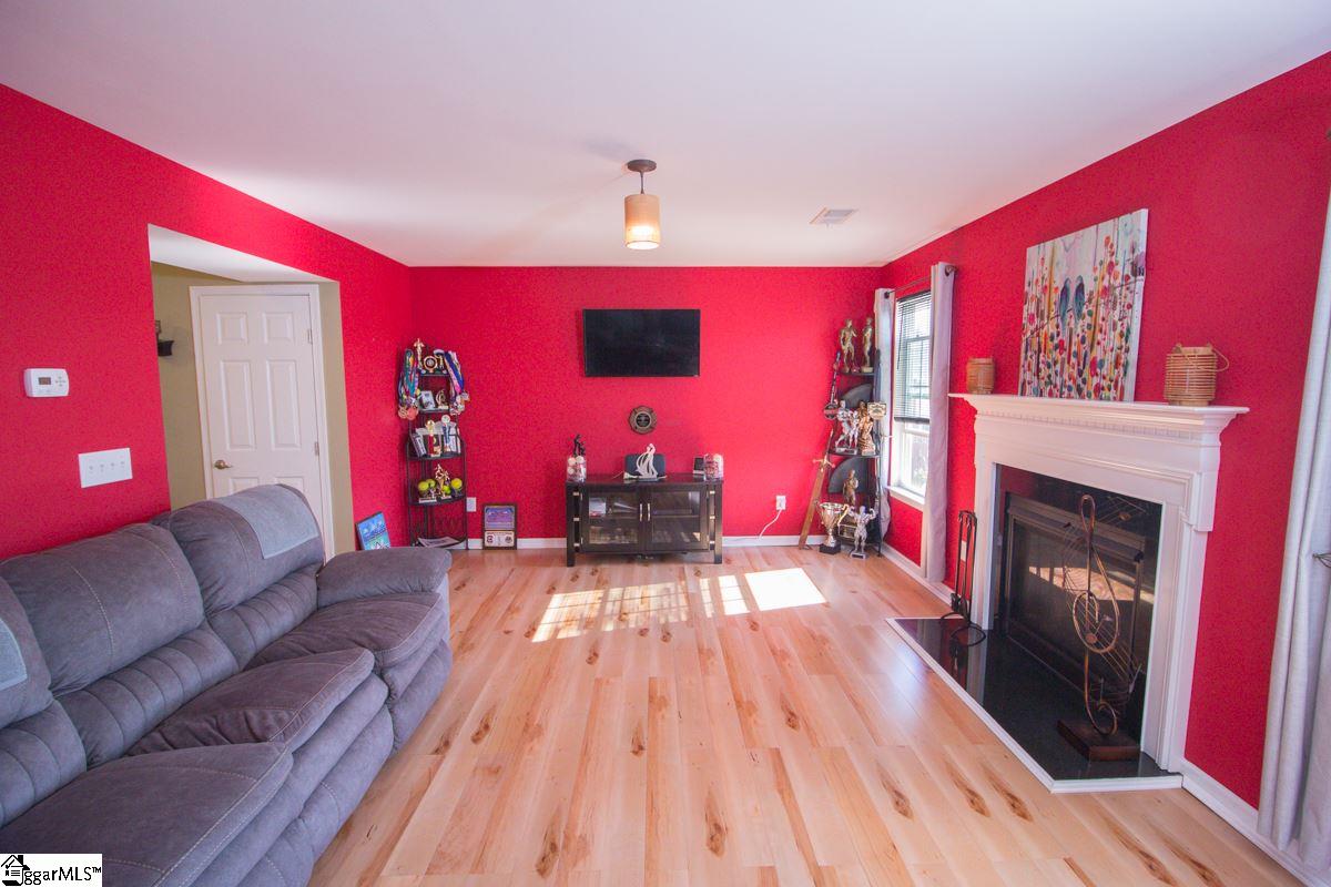 29 Shale Court Greenville, SC 29607 - Photo 5 of 21 Gallery Image 5