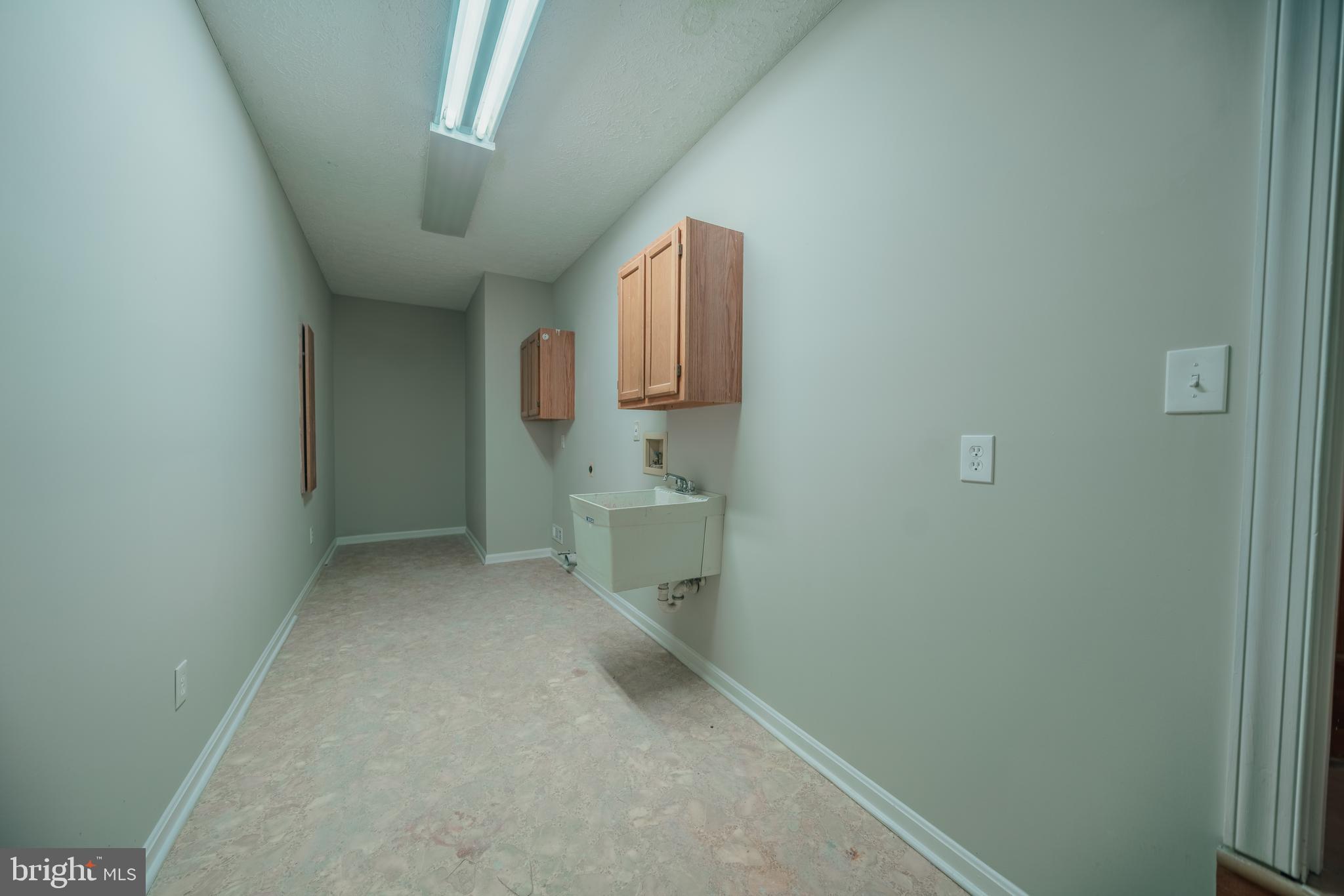 23562 Cedar Ridge Road Rapidan, VA 22733 - Photo 32 of 34 Large laundry room