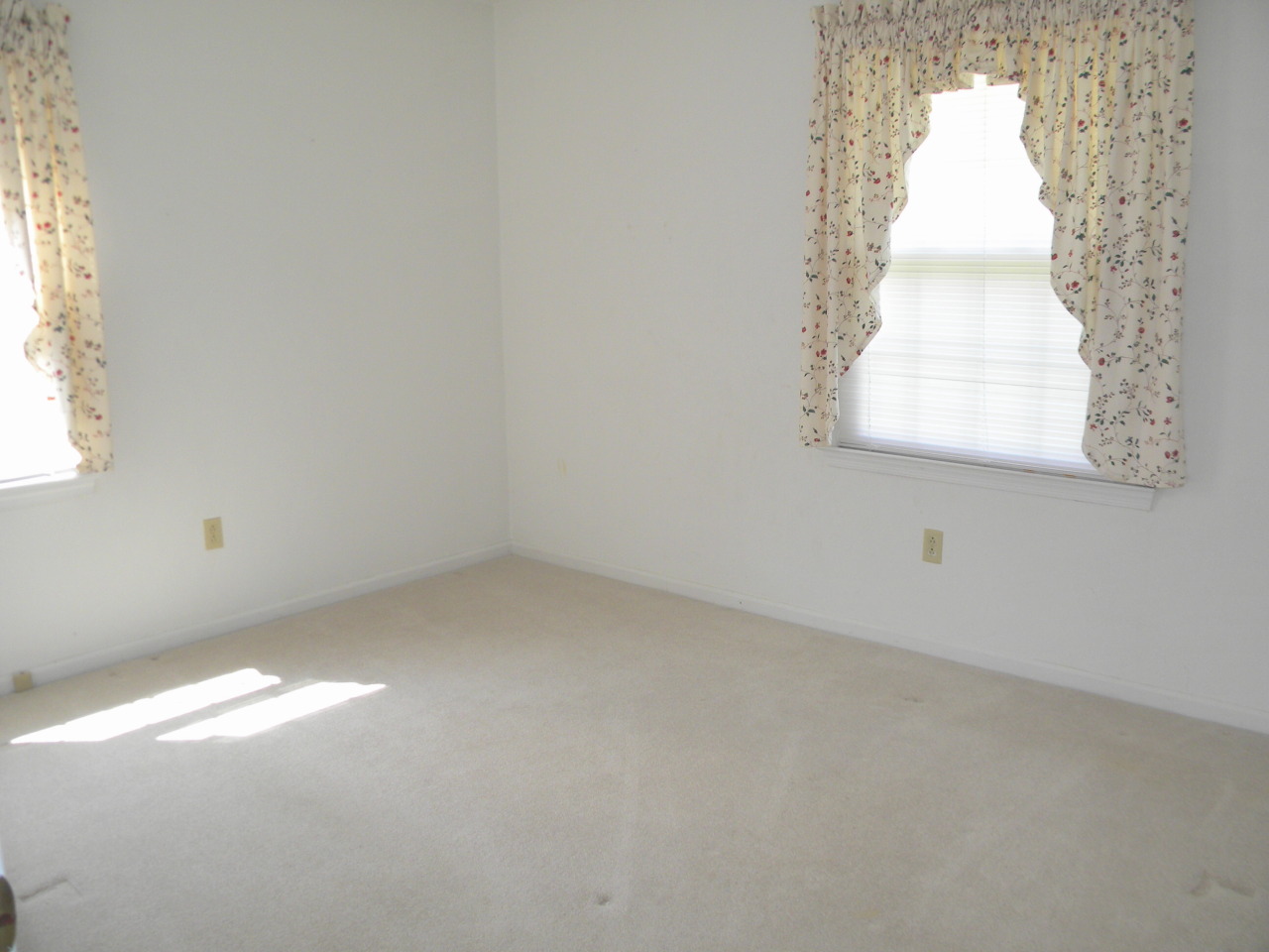 215 Apple Tree Road Roanoke, VA 24019 - Photo 8 of 13 Bedroom
