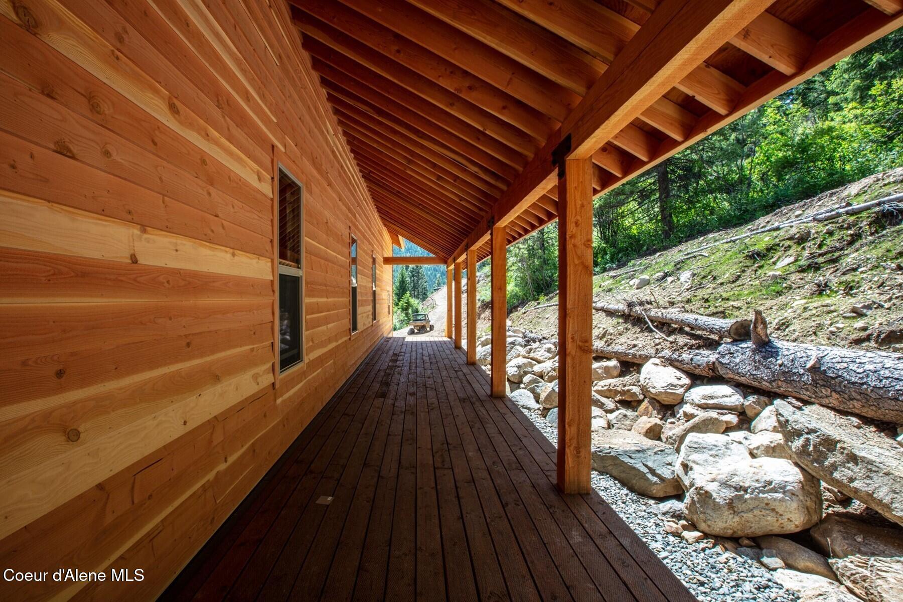 69 Boreal Way Naples, ID 83847 - Photo 18 of 85 The Home