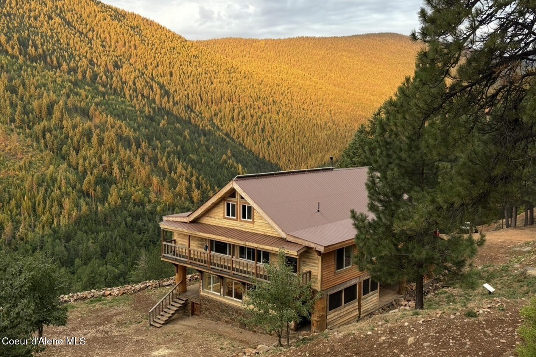 69 Boreal Way Naples, ID 83847 - Photo 40 of 85 The Cabin